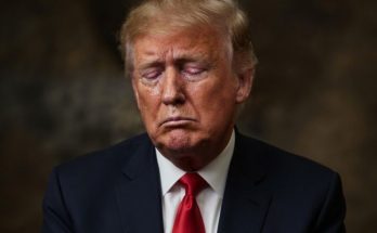 Government official leaving office Washington DC