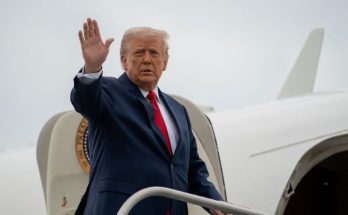 Trump stumbling on Air Force One stairs