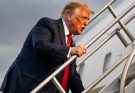 Trump boarding Air Force One amid fall rumors