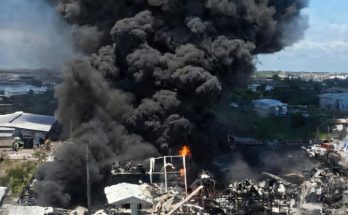Firefighters at Trikala biscuit factory blaze