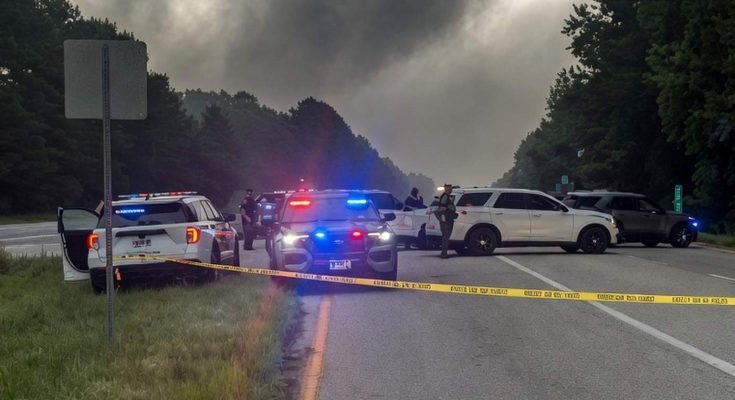 political figure speaking in a news photo