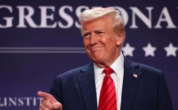 tmptvvt27qg speaking in a news photo